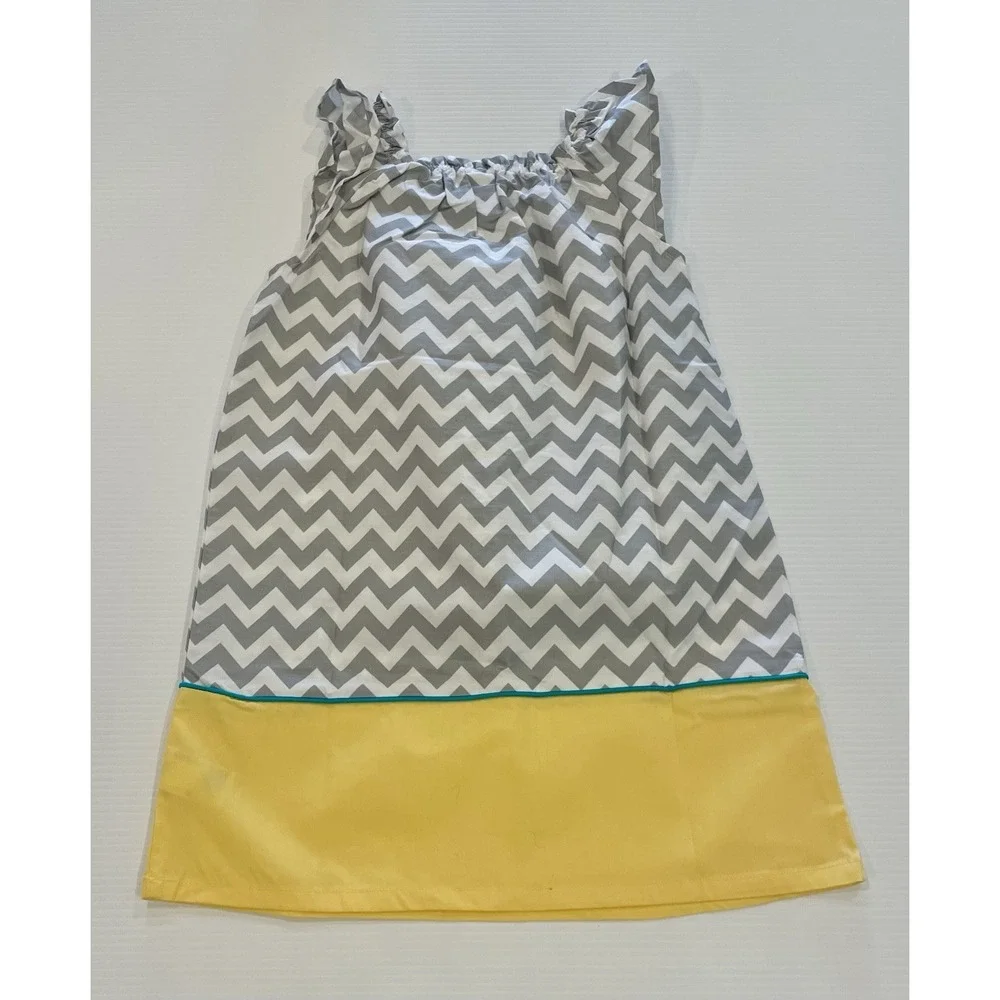 New Healthtex Size Y2K Girl Size 4T Grey White Pattern Short Sleeve Summer Dress